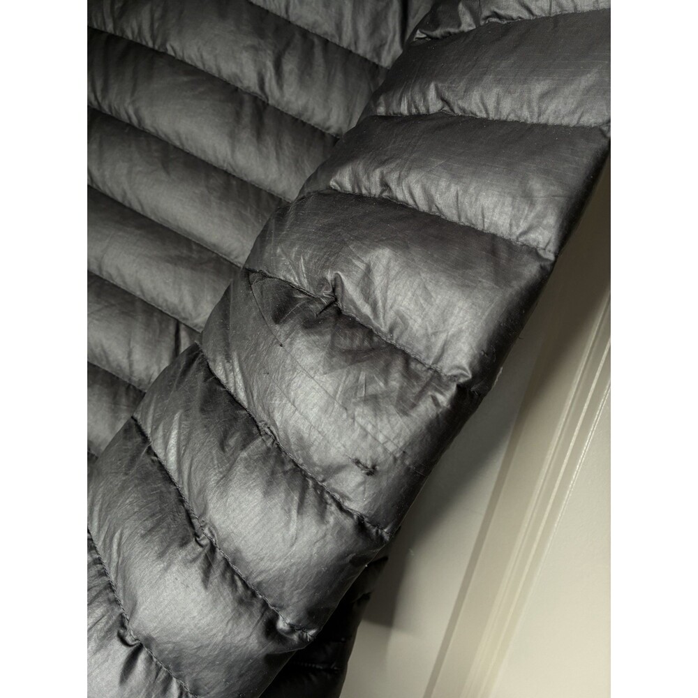 Patagonia Women’s Down Sweater in Black Puffer Coat Size Medium - Picture 11 of 11